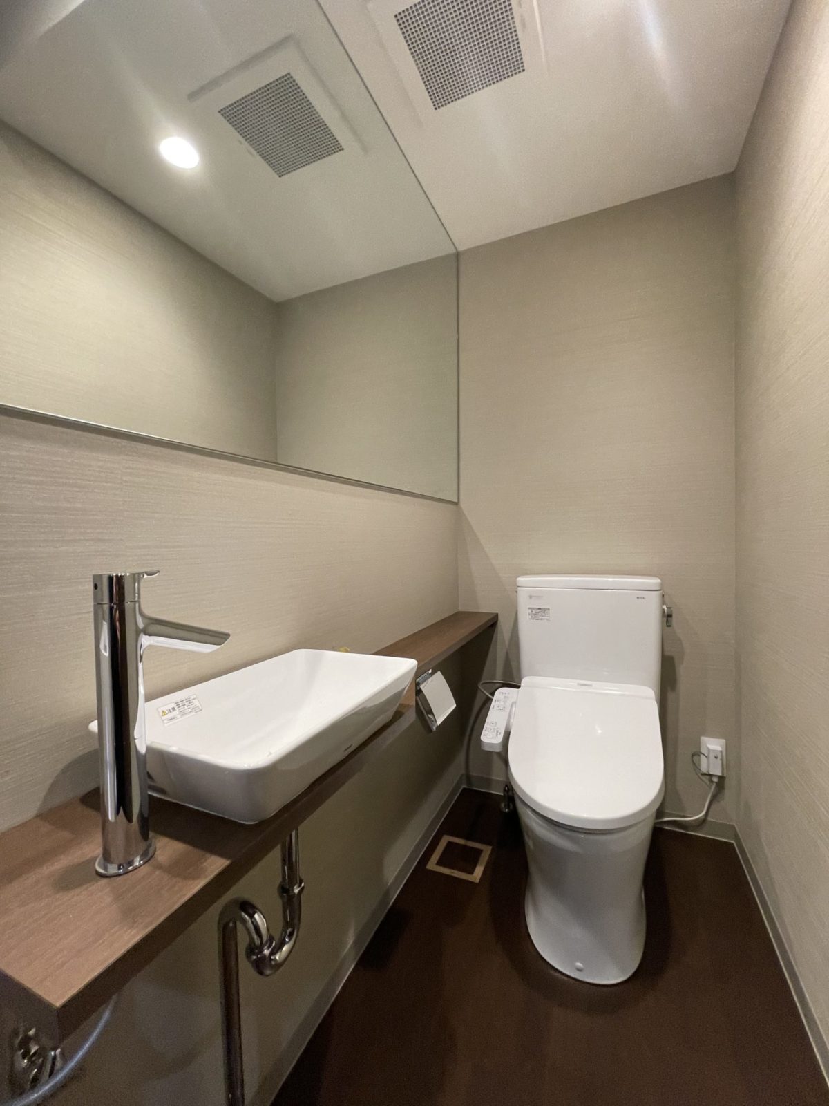 オフィス・店舗内装の株式会社スキルドシール