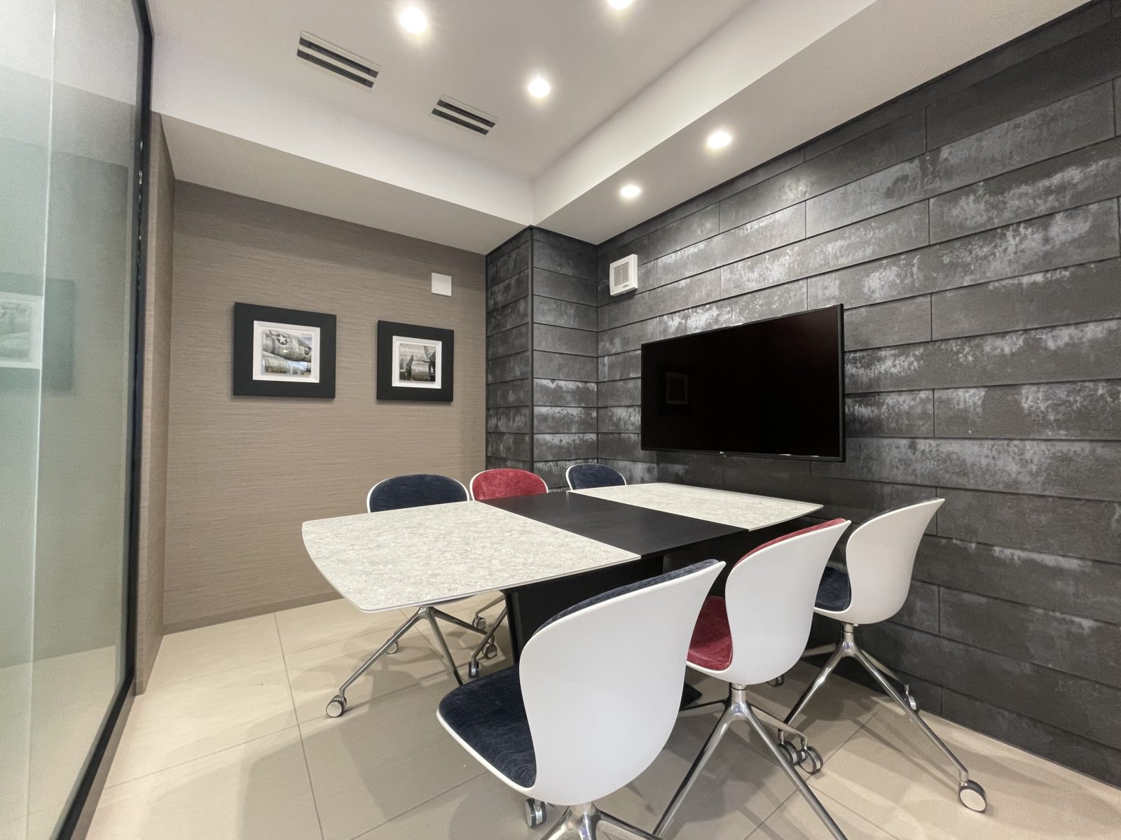 オフィス・店舗内装の株式会社スキルドシール